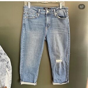 Just Black • Stretch Capri